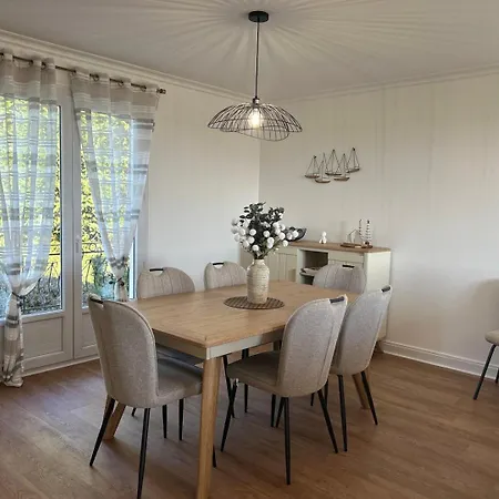 Jumapi Family House With Swimming Pool 3*