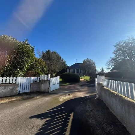 Gasthuis Jumapi Family House With Swimming Pool