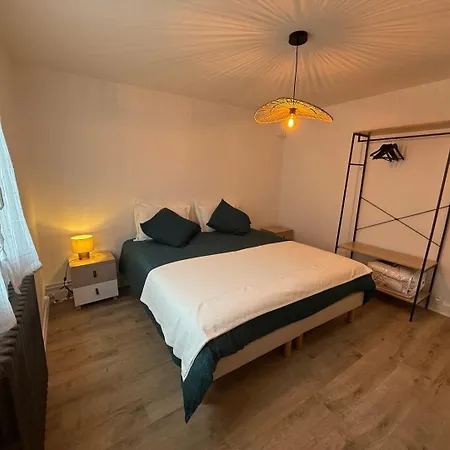 Jumapi Family House With Swimming Pool Gasthuis