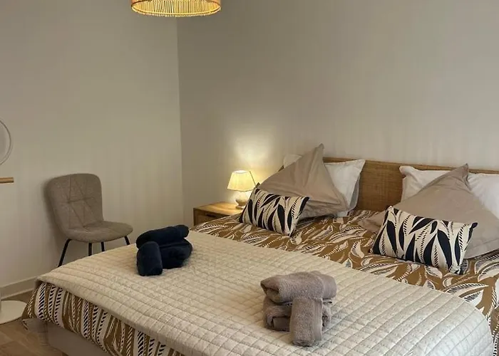 Jumapi Family House With Swimming Pool Pensión Fontaine-le-Comte