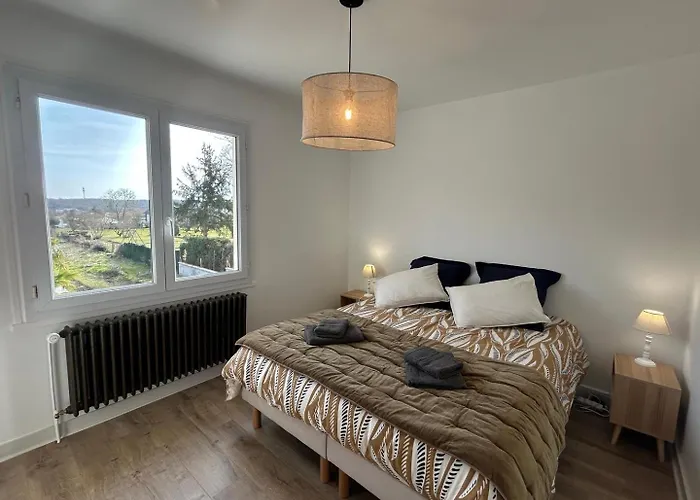 Jumapi Family House With Swimming Pool