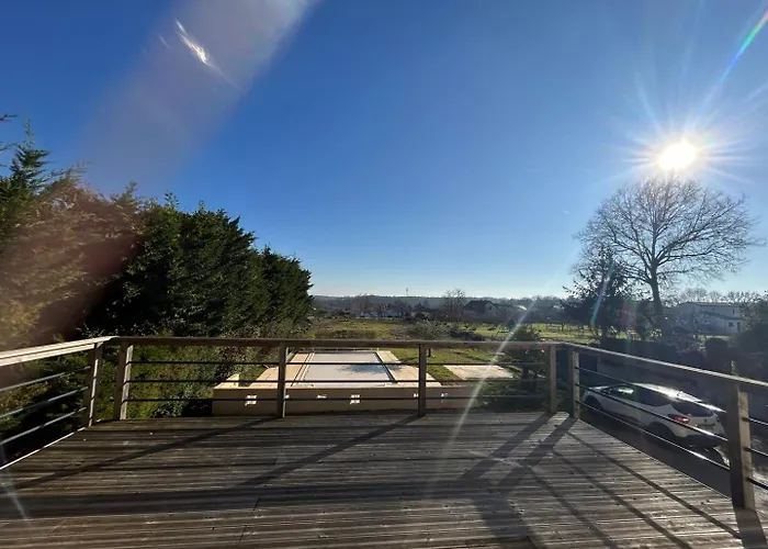 Jumapi Family House With Swimming Pool