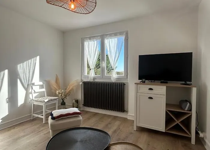 Pensión Jumapi Family House With Swimming Pool