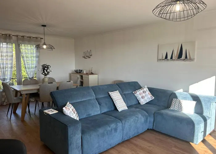 Jumapi Family House With Swimming Pool Pensión 3*