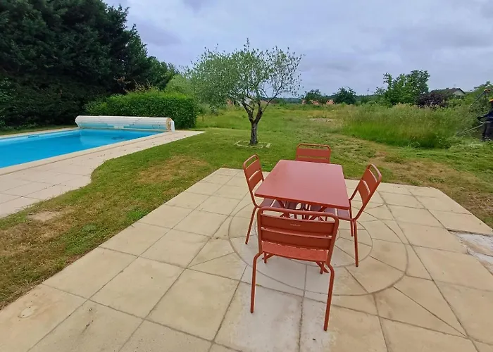 Jumapi Family House With Swimming Pool 3*